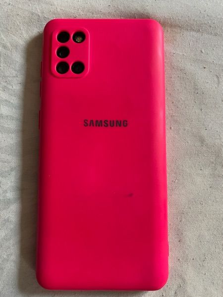 کاور مدل سیلیکونی مناسب برای گوشی موبایل سامسونگ Galaxy A31